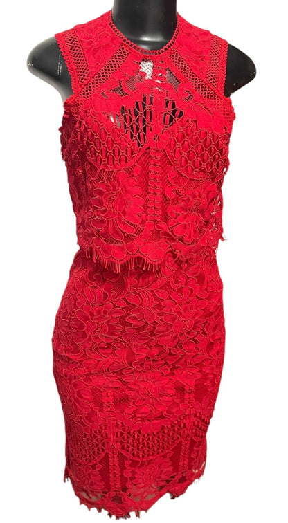 XS Lulus Sweetness Lace Crochet Overlay Sleeveless Fitted Midi Dress Back Zipper Red