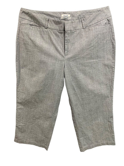 Size 16 Dockers Womens Plaid Gray Pants Mid Rise Curvy Metro Capri