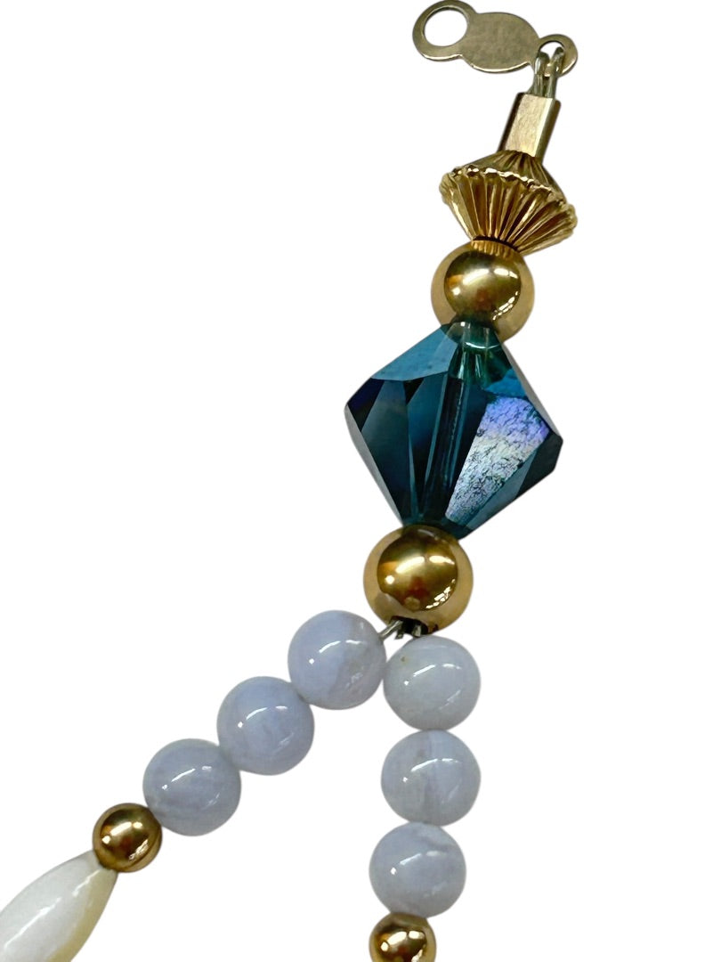 Blue Goldtone Shaped Beaded Bracelet 8.5 Inch Spring Clasp