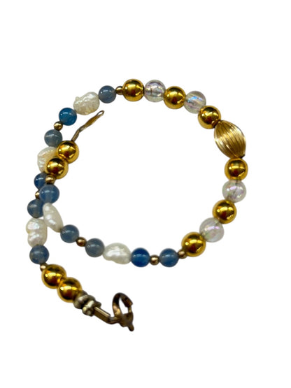 Goldtone White Blue Beaded Bracelet 7.25 Inch Spring Clasp