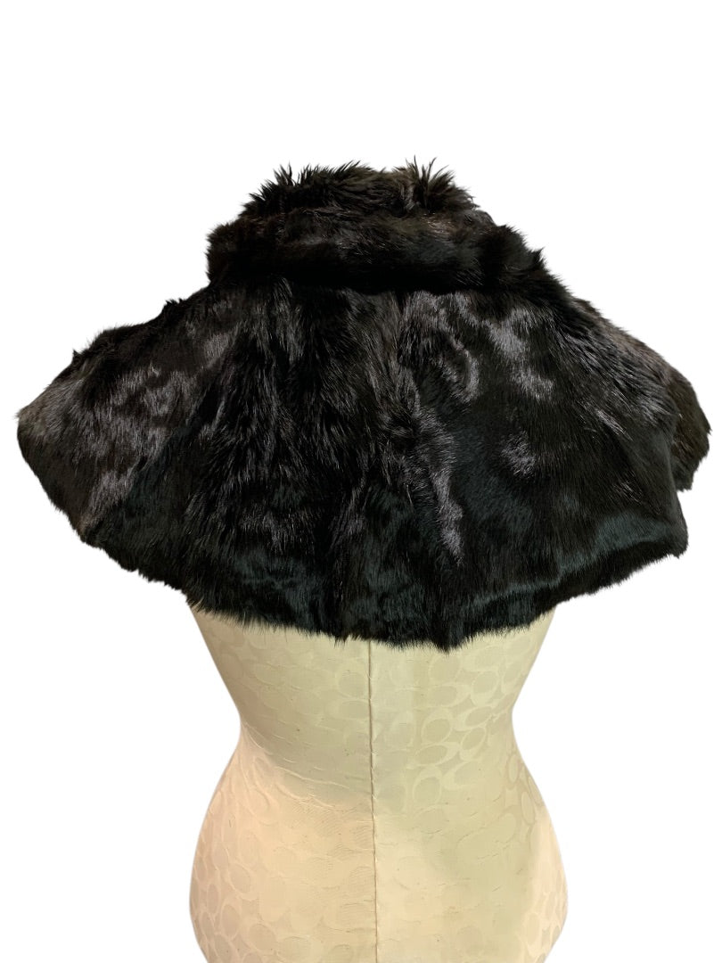 1950s Beaver Fur Stole Hook and Eye Closure Satin Lined