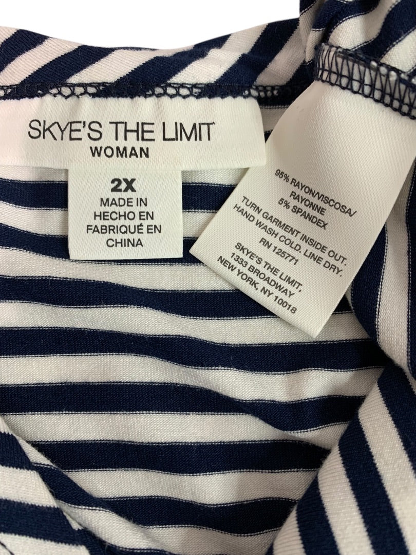 2X Skye's the Limit Woman V-Neck Soft Tshirt Knot Front Hem