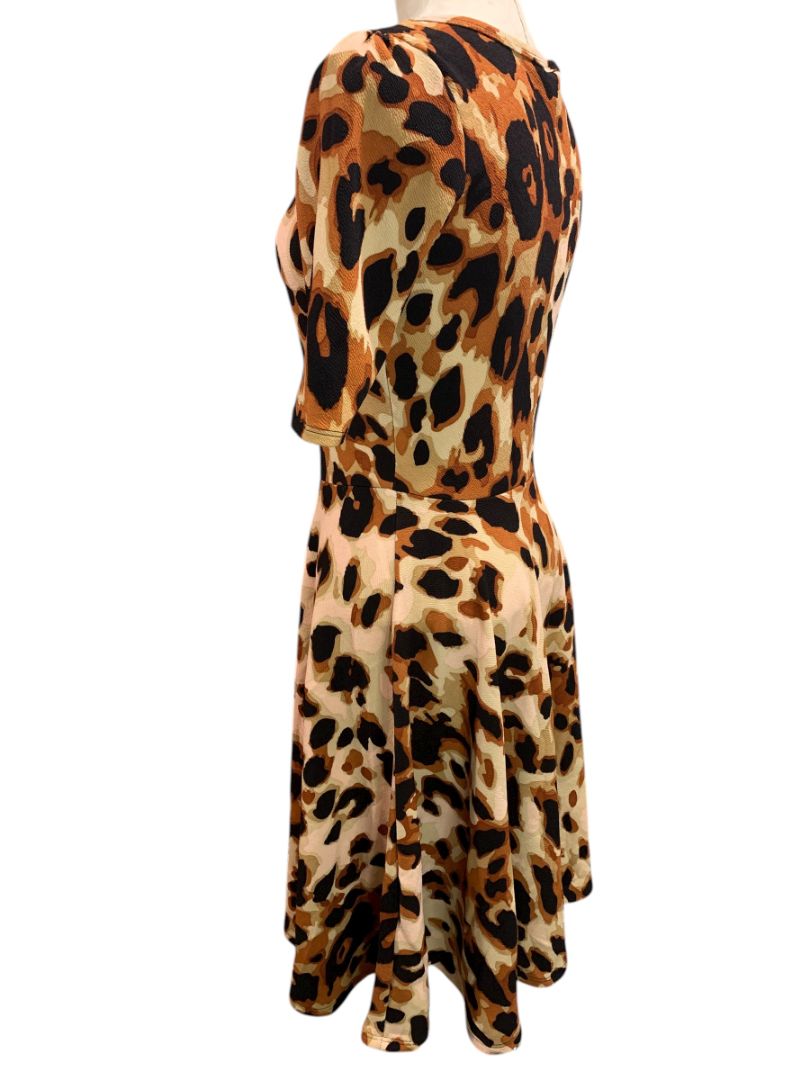 Medium LulaRoe Nicole Dress Scoop Neck Animal Print