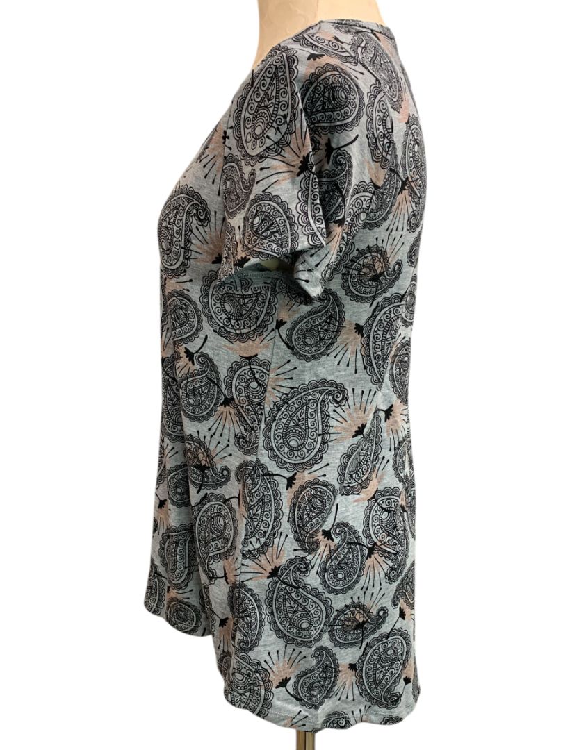 Size XS LulaRoe Womens Paisley Gray Tshirt Scoop Neck Hi Lo