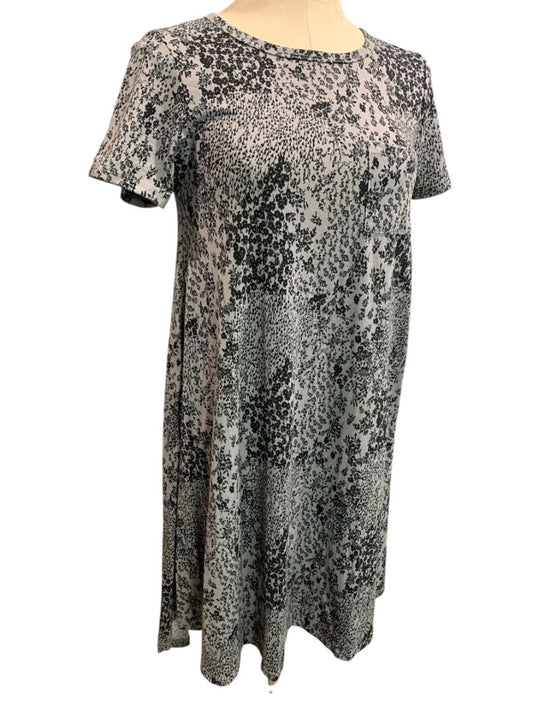 Size XXS LulaRoe Gray Floral Carly Dress Hi Lo Hem Tshirt Short Sleeve