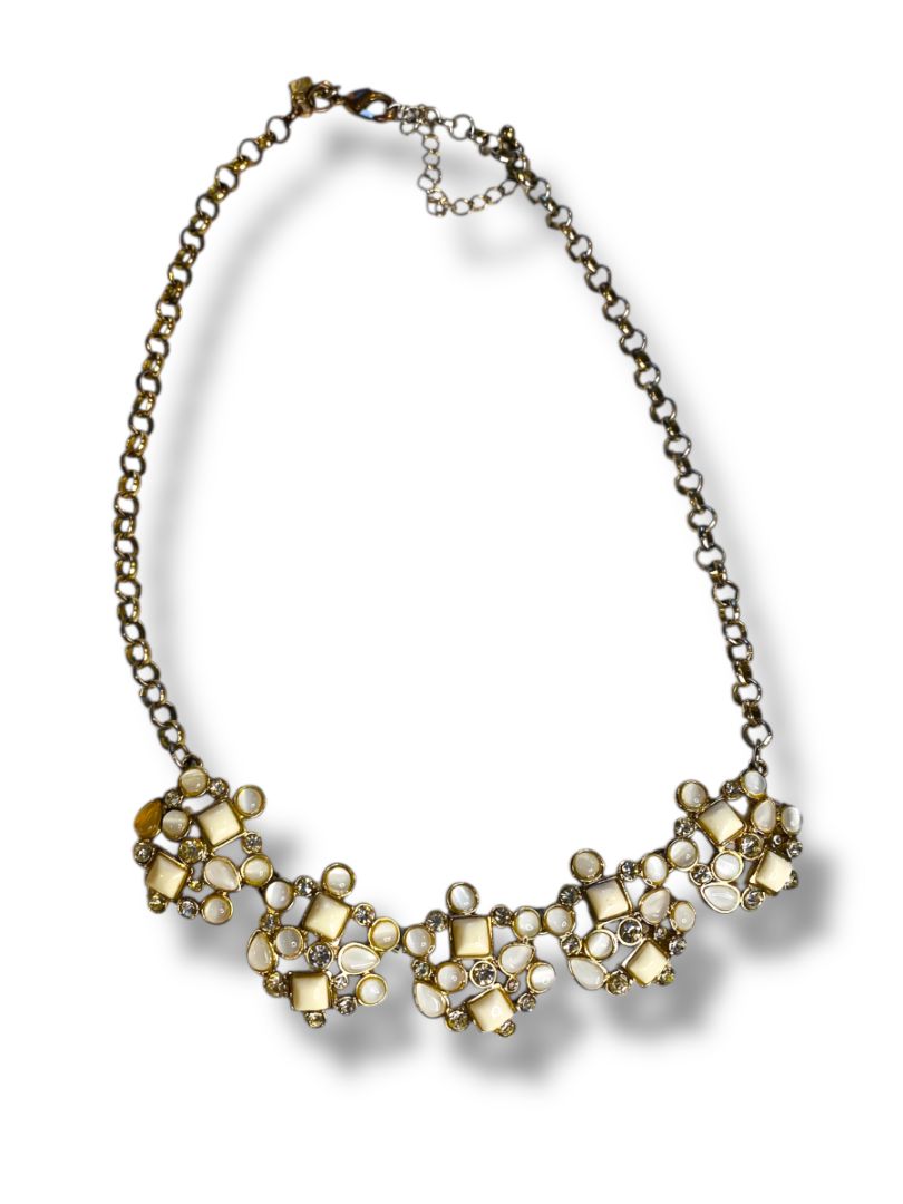 Banana Republic Goldtone Necklace Statement Lays Flat 17.5-20.5"