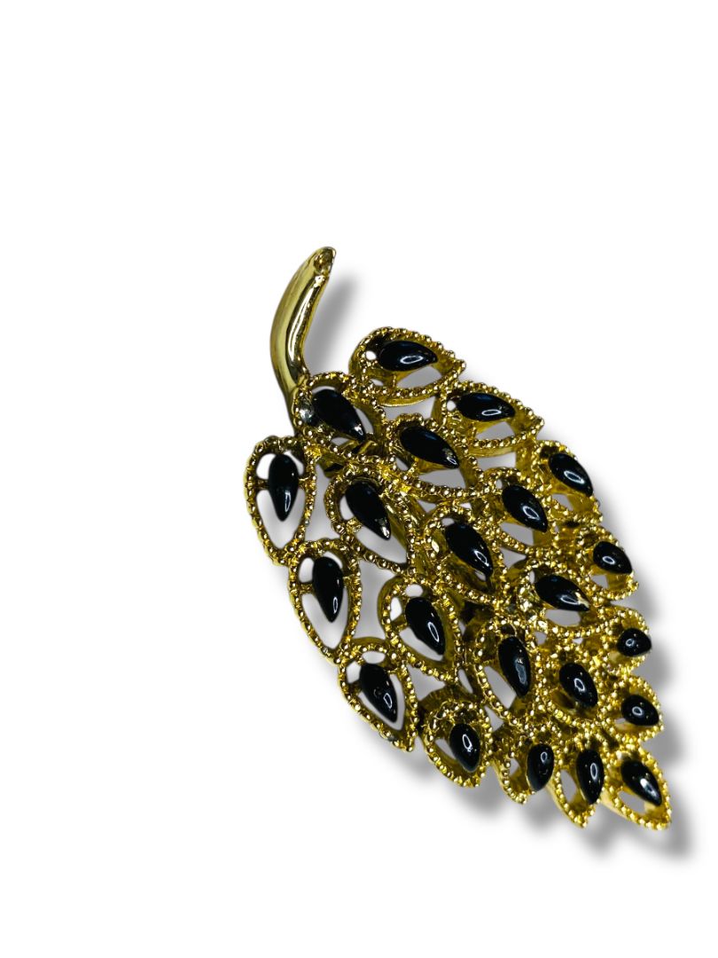 Vintage Signed Gerrys Brooch Pin Leaf Black Insets 2.6"