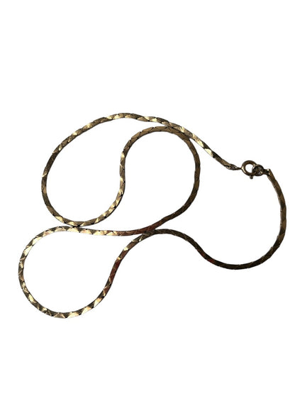 Vintage 1980s Flat Lay 17.5" Chain Necklace Goldtone Lobster Clasp