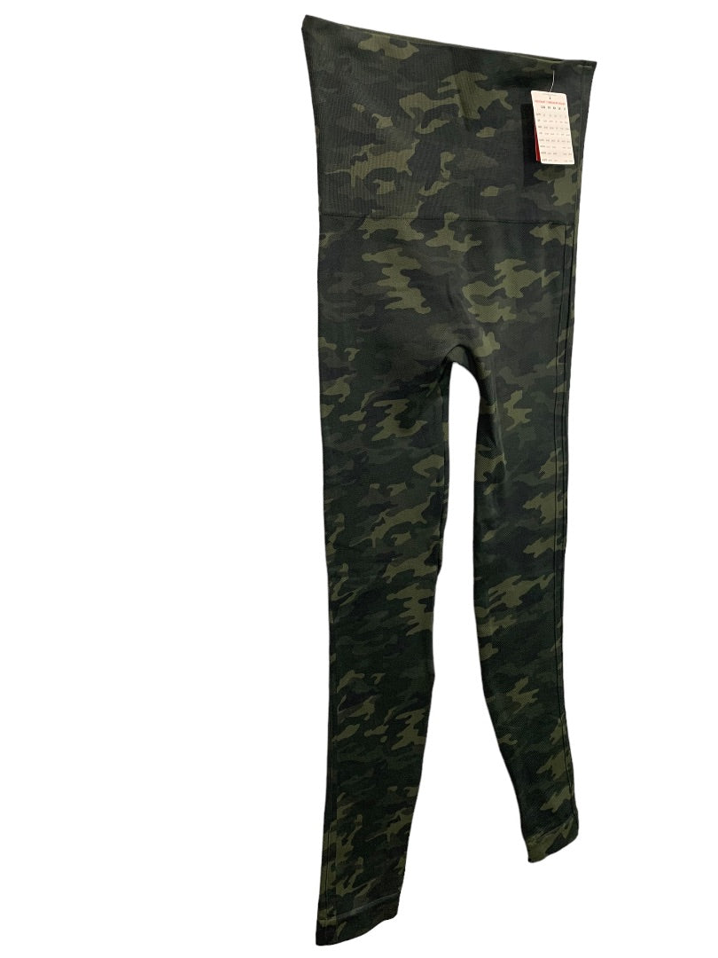 Small (2/4) Spanx Womens New Look at Me Now Leggings Green Camo Crop