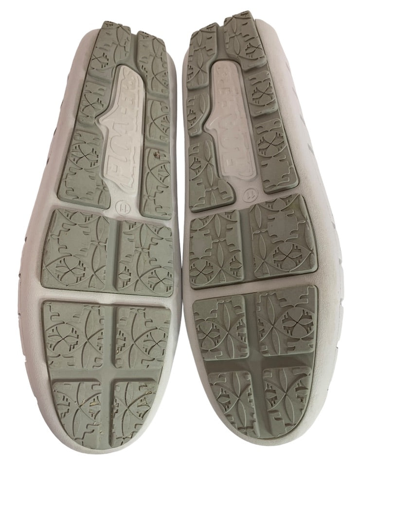 Size 11 Floafers Womens Country Club Drive 2.0 Loafer Bright White Gray Arch Support