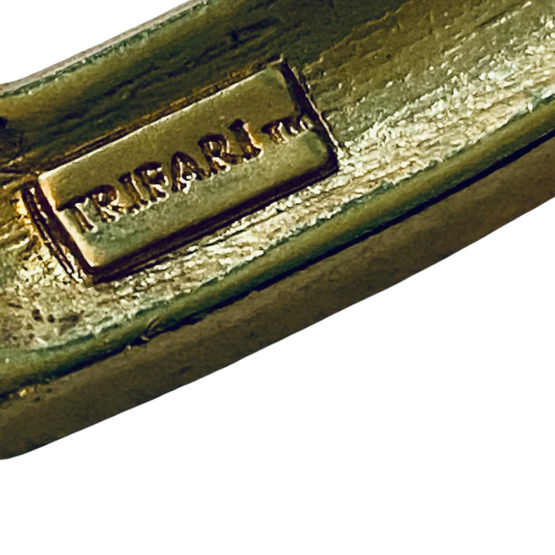 Vintage Signed Trifari Herringbone Necklace Goldtone V Shape Rhinestones 17 Inch Spring Clasp