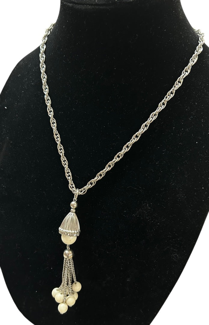 Vintage Silvertone and Cream Bead Necklace 19 Inch Spring Clasp Tassel
