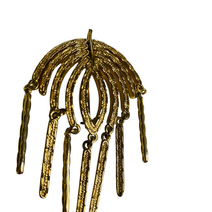 Vintage Signed Sarah Coventry Goldtone Dangle Brooch 2.5 x 1.5 Inch