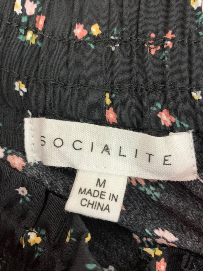 Medium Socialite Mini Skirt Black Floral Tiered Pull On