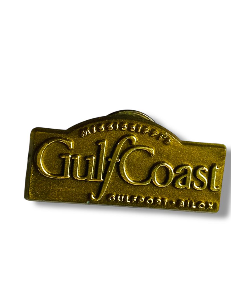 Vintage Gulf Coast Plastic Lapel Pin Goldtone Mississippi Gulfport Biloxi 1.2"