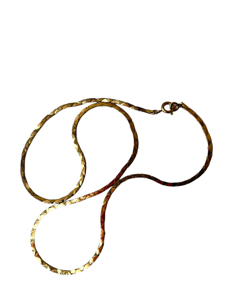 Vintage 1980s Flat Lay 17.5" Chain Necklace Goldtone Lobster Clasp