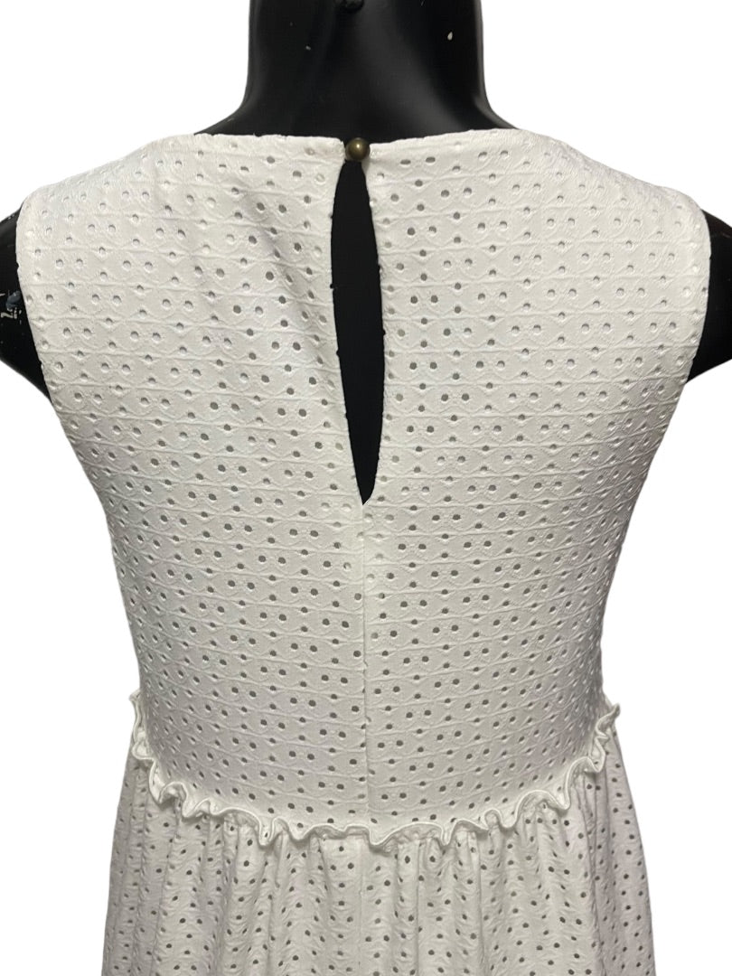 Small Speechless Womens Sleeveless Pullover Shift Dress White Eyelet Lined