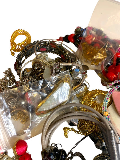 Lot F of Broken Scrap Assorted Jewelry Pieces Crafting Art 12.7 ounces