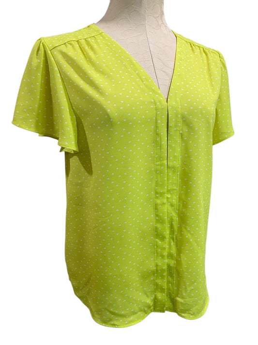 XS Vince Camuto Womens Pullover Chartreuse Dot Shirt Blouse Short Sleeve