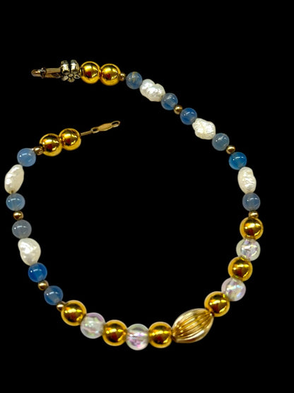 Goldtone White Blue Beaded Bracelet 7.25 Inch Spring Clasp