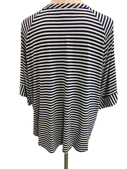 2X Skye's the Limit Woman V-Neck Soft Tshirt Knot Front Hem