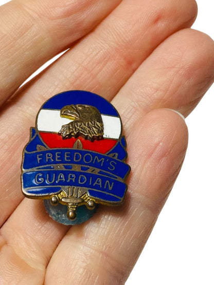 Original Vintage US Army Eagle Freedom's Guardian Lapel Pin L22 1"