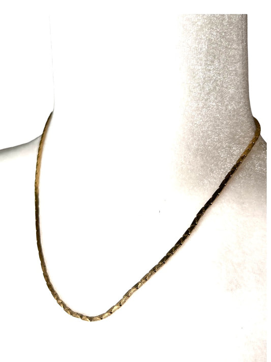 Vintage 1980s Flat Lay 17.5" Chain Necklace Goldtone Lobster Clasp