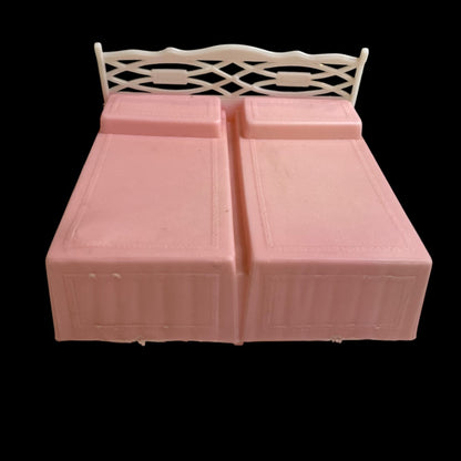 1950s MPC Dollhouse Miniature Bed Pink Plastic 1:24 Scale