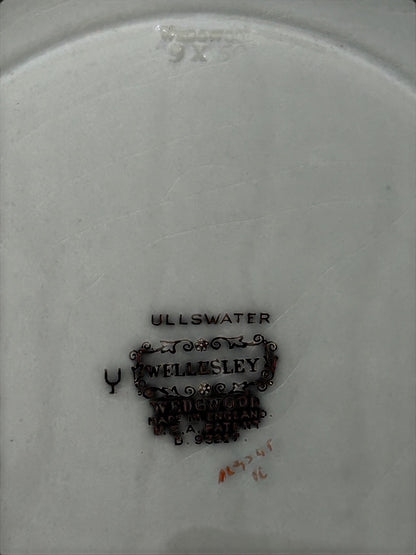 1940s Wellesley Wedgwood Ullswater China 10.75" Dinner Plate