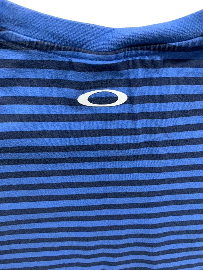 Large Oakley Tshirt Mens Blue Stripes Logo Custom Fit Short Sleeve
