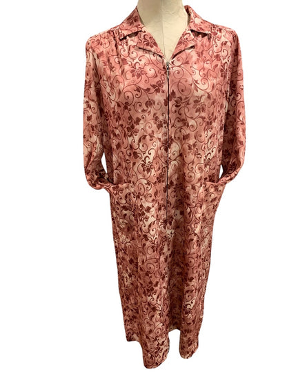 Large Leo-Danal Vintage 1970s Pink Zip Front House Dress Pockets Pullover Shoulder Pads