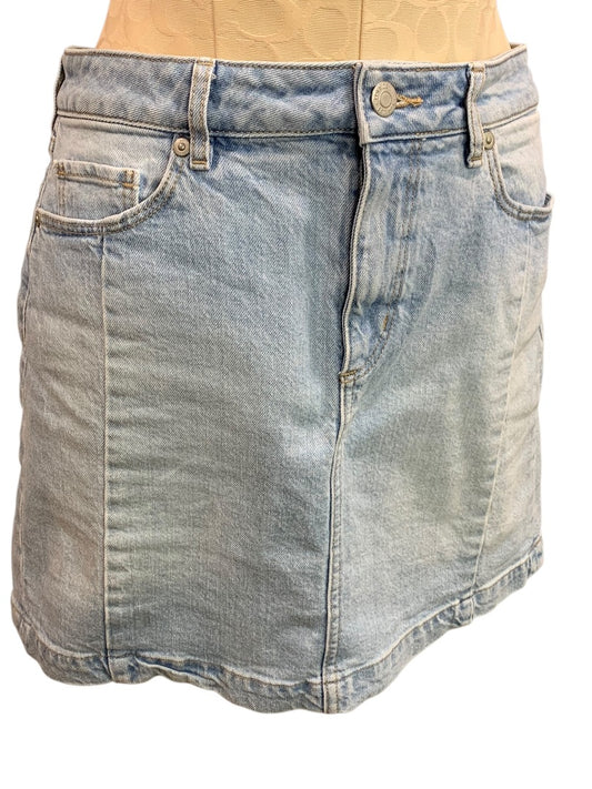 Size 4 Loft Jean Skirt Light Wash Denim 17 Inch Length