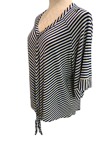 2X Skye's the Limit Woman V-Neck Soft Tshirt Knot Front Hem