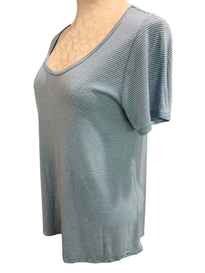 Medium LulaRose Womens Blue Stripe Hi Lo Tshirt Scoop Neck