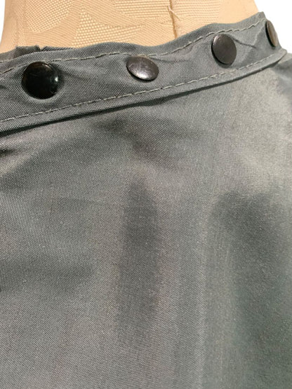 Lot of 2 Hair Styling Capes Seersucker Yellow White Gray Barber Salon