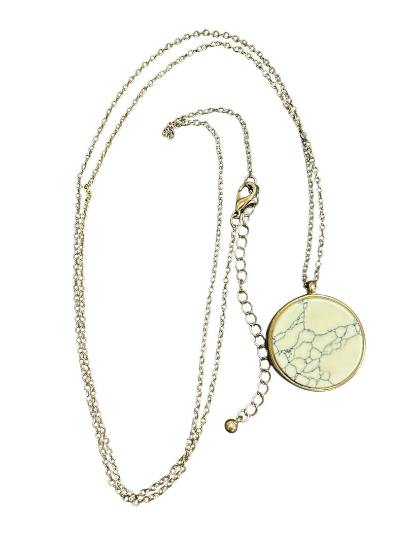 Silvertone Faux Marble Pendant Necklace 32-35 Inch Reversible Black White