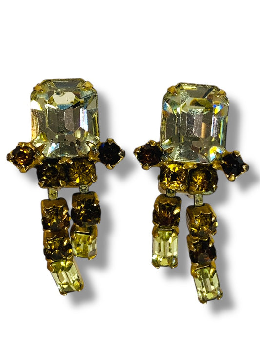 Signed Weiss Amber Crystal Earrings Non-Pierced Clip On 1.25 Inch Drop Vintage