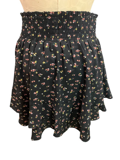 Medium Socialite Mini Skirt Black Floral Tiered Pull On