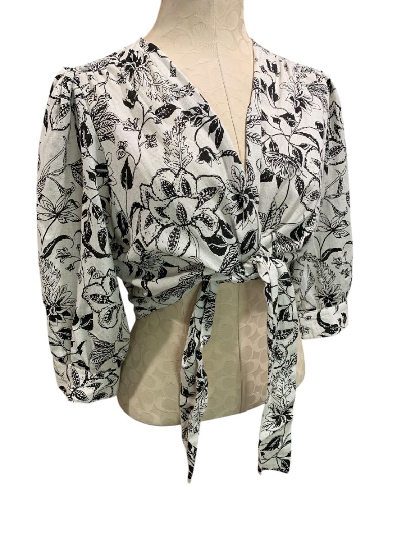 Medium Japra Womens Linen Blend Tie Up Front Shirt