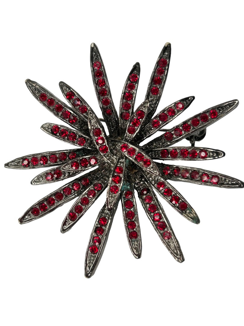 Vintage Red Crystal Silvertone Dramatic Flower Brooch Pin 2" Diameter