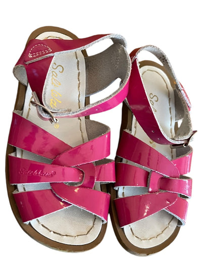 Size 8 Girls Salt Water 800 Series Sandal Shiny Fushia Sandals