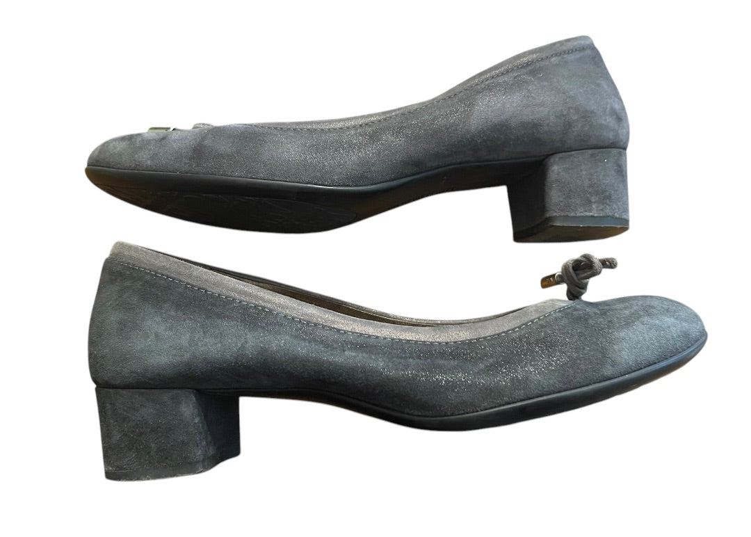 Size 39 AGL Dark Gray Suede Pumps 1.5 Inch Block Heel Made in Italy