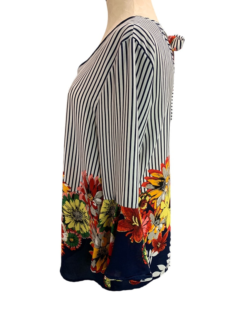 Medium Cherish Popover V-Neck Blouse Floral Striped Shirt