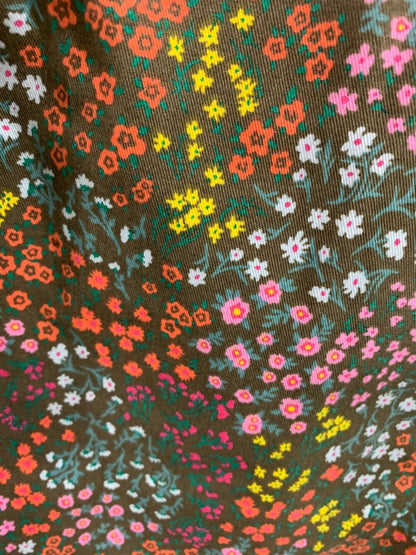 Size 10 Lands End  Mid Rise Womens New Pull On Floral Shorts Pockets
