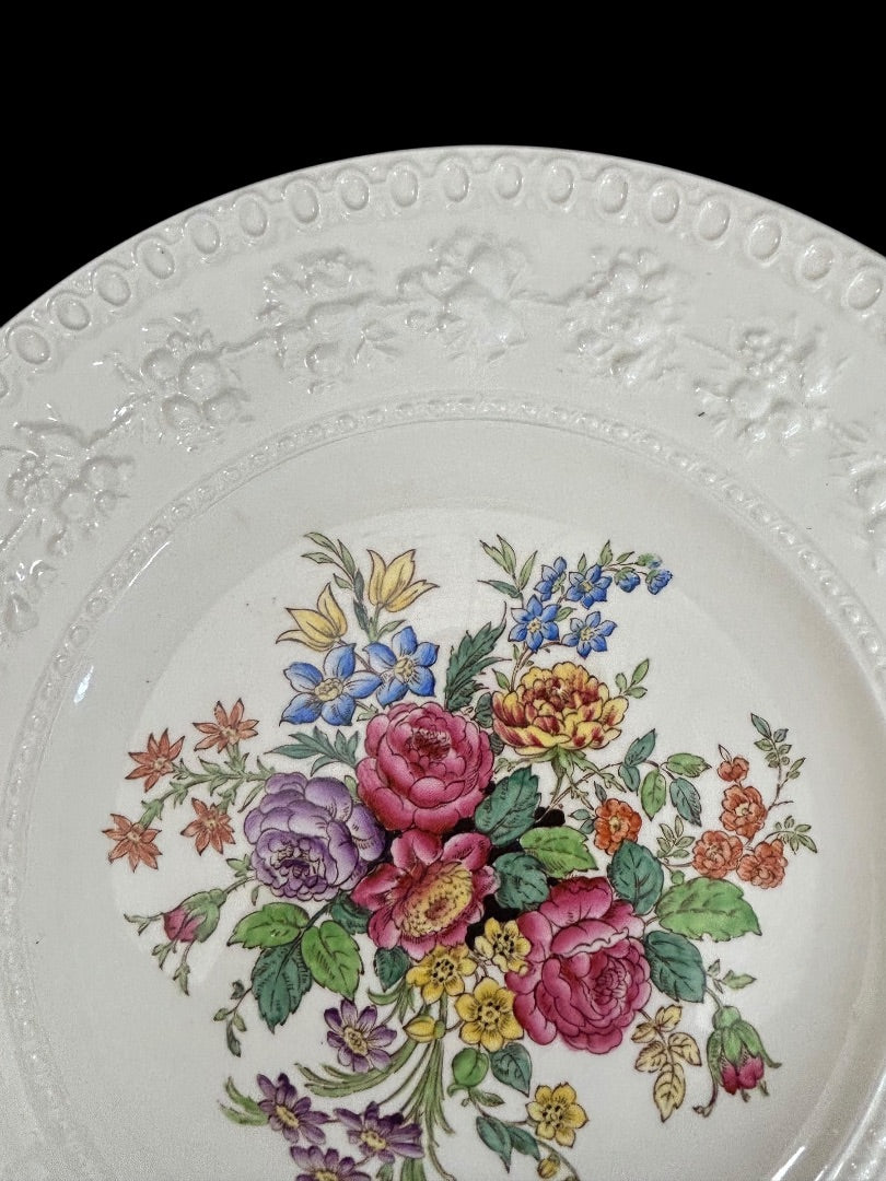 1940s Wellesley Wedgwood Ullswater China 10.75" Dinner Plate