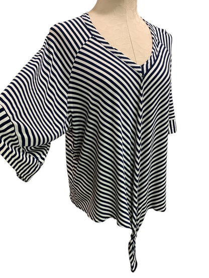 2X Skye's the Limit Woman V-Neck Soft Tshirt Knot Front Hem