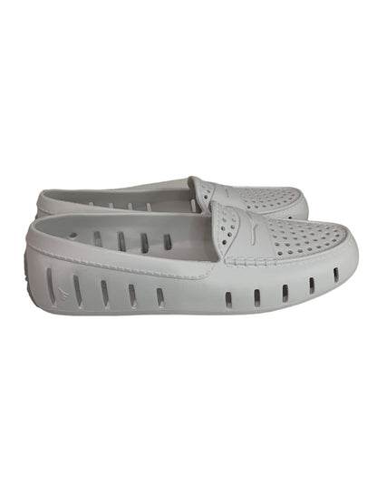 Size 11 Floafers Womens Country Club Drive 2.0 Loafer Bright White Gray Arch Support