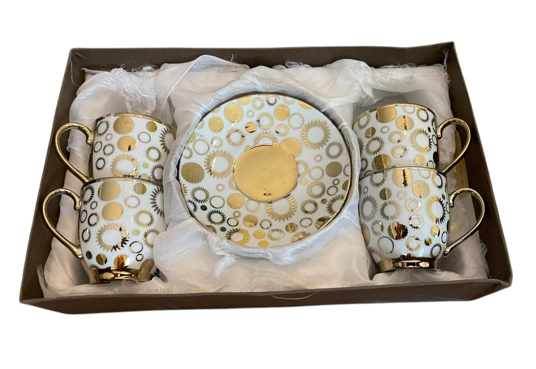 Extra Set of 4 Demitasse Cups and Saucers Set White Gold in Box