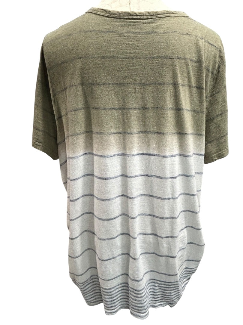 Size 18/20 Lane Bryant Ruched Side Tee Tshirt Womens Hombre Faded Design V-Neck