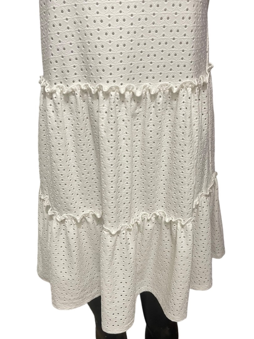 Small Speechless Womens Sleeveless Pullover Shift Dress White Eyelet Lined